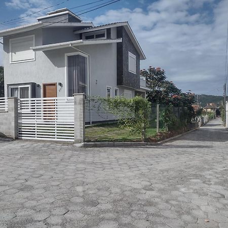 Casa Nova Confortavel E Aconchegante Garopaba Luaran gambar